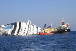 Подъем Costa Concordia обойдется в рекордные $ 300 млн 