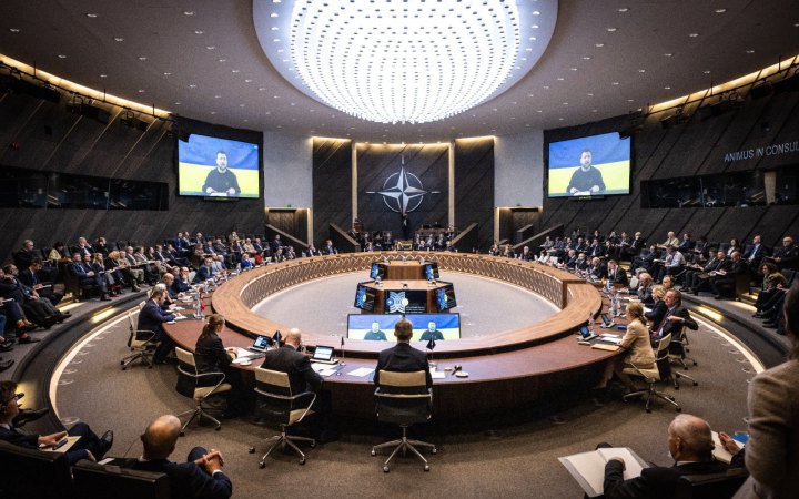 Столтенберг озвучив результати засідання Ради Україна-НАТО за участі Зеленського