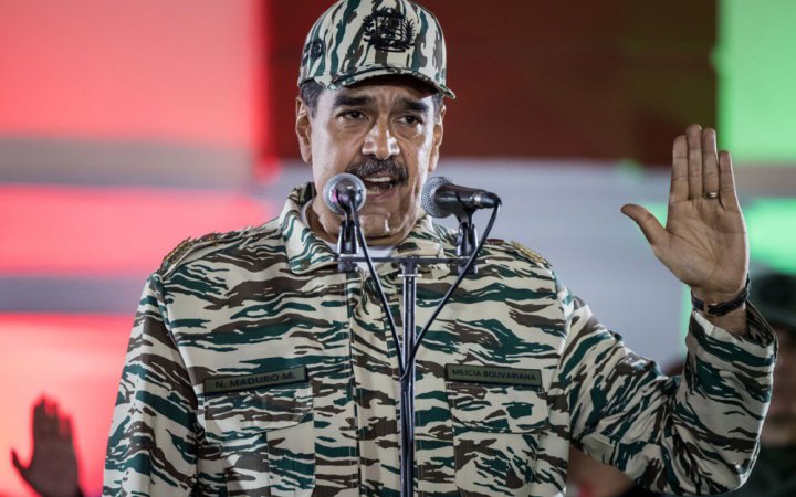 Мадуро: ніякої божевільної війни, будь ласка!