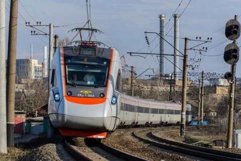 Международный поезд "Мукачево-Кошице" начнет курсировать 9 июня