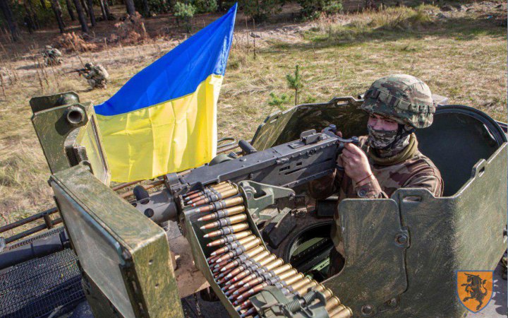 Українські бійці відбили понад 20 атак росіян на Куп'янському напрямку і 11 - біля Мар'їнки, - Генштаб