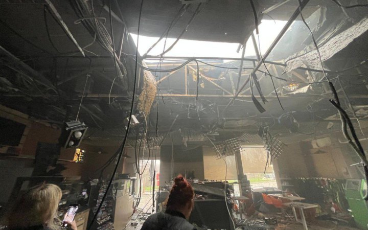 На Дніпропетровщині росіяни атакували житлові будинки і заклади освіти