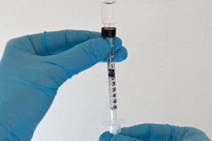 Медики призывают украинцев поторопиться с вакцинацией от гриппа