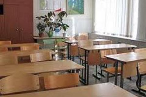 У школах Миколаєва вирішили скасувати заняття через негоду