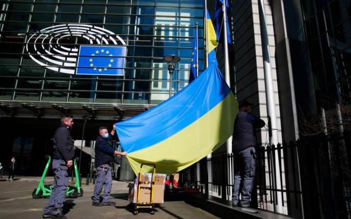 Комітет Європарламенту схвалив продовження безмитної торгівлі з Україною