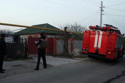 В Мариуполе неизвестный взорвал гранатой жителей частного дома