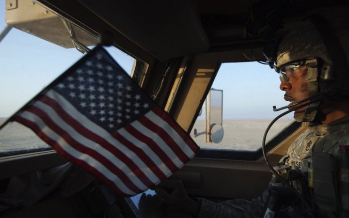 В Іраку базу США обстріляли ракетами, є поранені серед американських військових, – Reuters