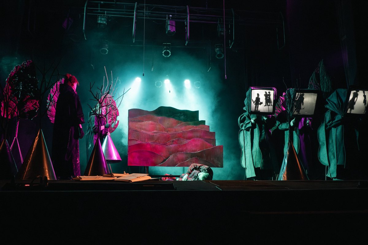 Вистава 'Божественна комедія'. 