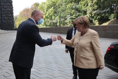 Шмигаль обговорив з Меркель питання енергетичної безпеки та євроінтеграції України