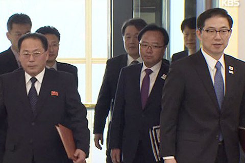 Южнокорейская делегация прибыла в КНДР