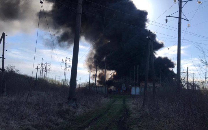В результате ракетного удара россиян произошел взрыв на железнодорожной станции "Красное" на Львовщине (обновлено)