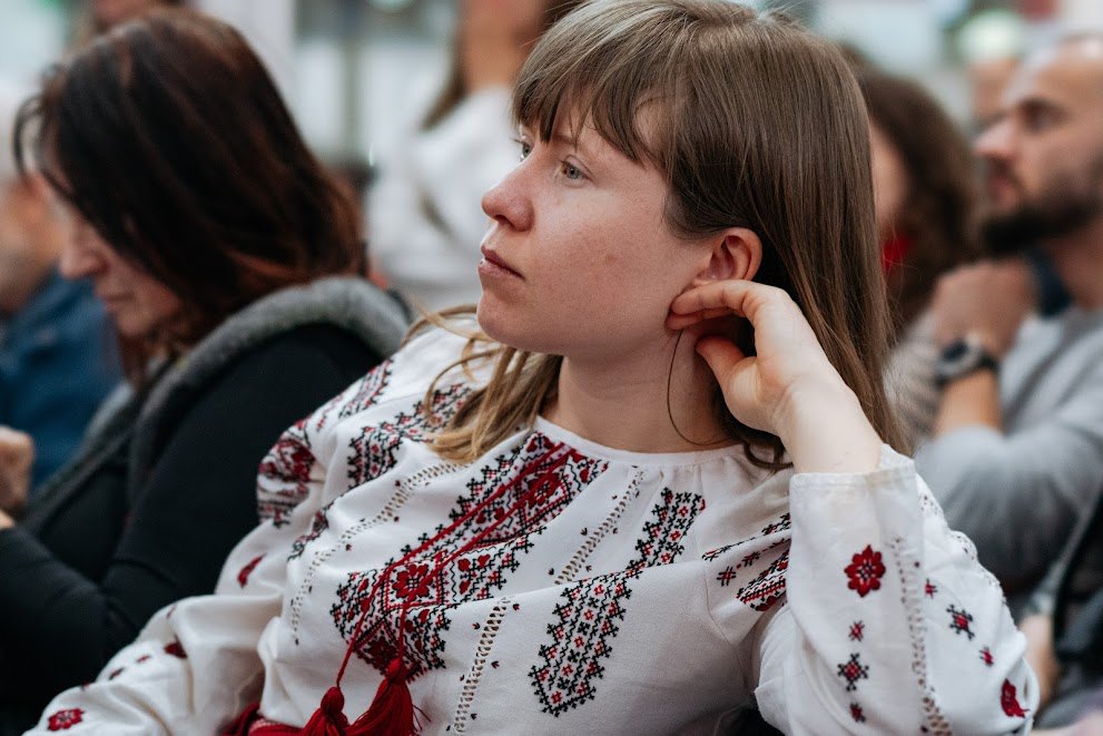 Під час зустрічі з Оксаною Забужко на Ляйпцизькому книжковому ярмарку, 29 березня 2025.