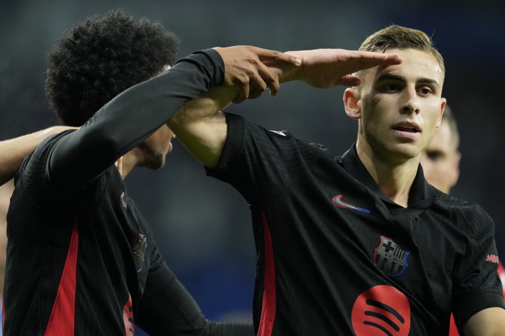 Фермін Лопес (праворуч) святкує свій гол у ворота &quot;Еспаньйола&quot;