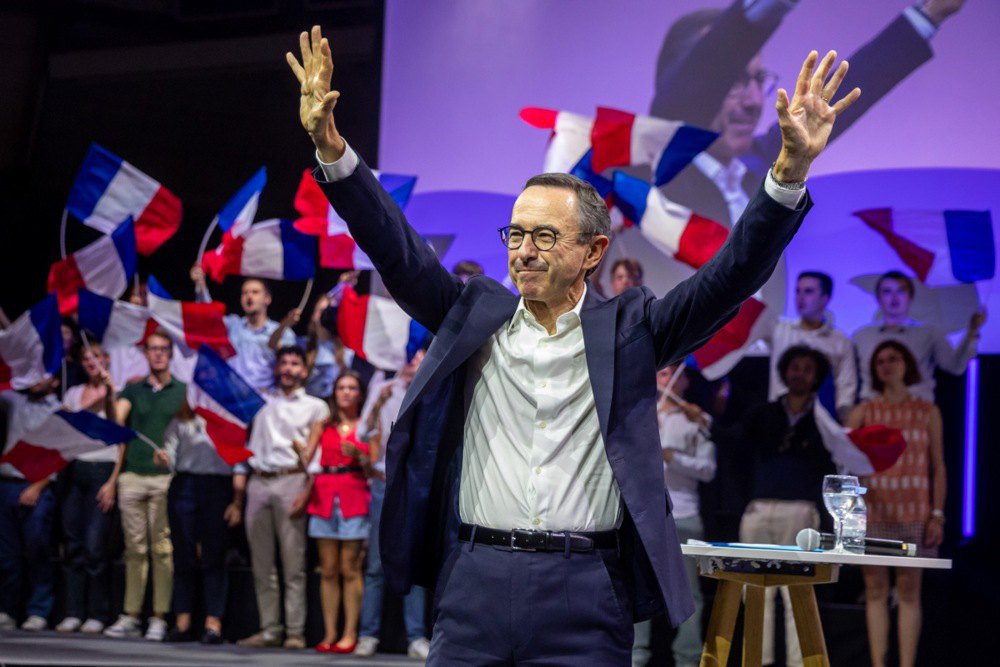 Очільник партії «Республіканці» Бруно Ретайо на партійному зібранні під назвою «Франція чесних людей» у Ле-Пор-Марлі, Франція, 7 вересня 2025 року