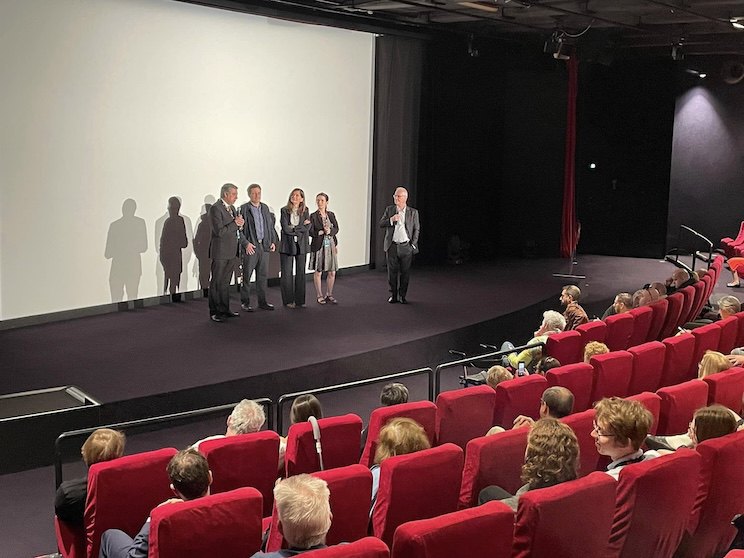 Показ фільму про Володимира Зеленського в Каннах 