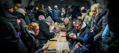 Сусіди, «лего» і запах борщу. Історії з одного пункту незламності на лівому березі Києва 