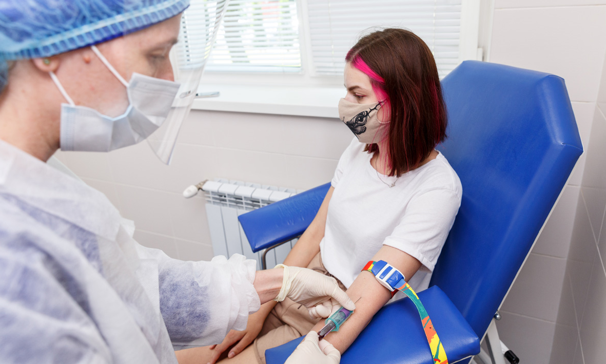 Забір аналізів в лабораторії «Сінево».