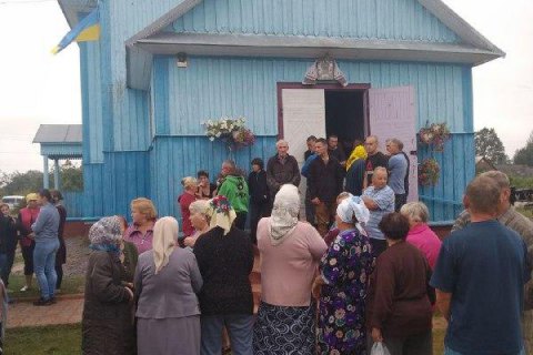 На Рівненщині через церкву побилися близько 60 парафіян ПЦУ та УПЦ МП