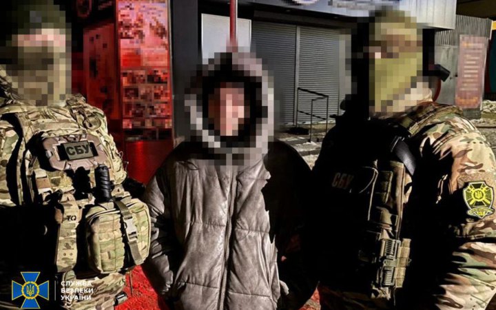 У Харкові затримали неповнолітню із саморобною бомбою. Її підозрюють у підготовці серії вибухів на замовлення ФСБ