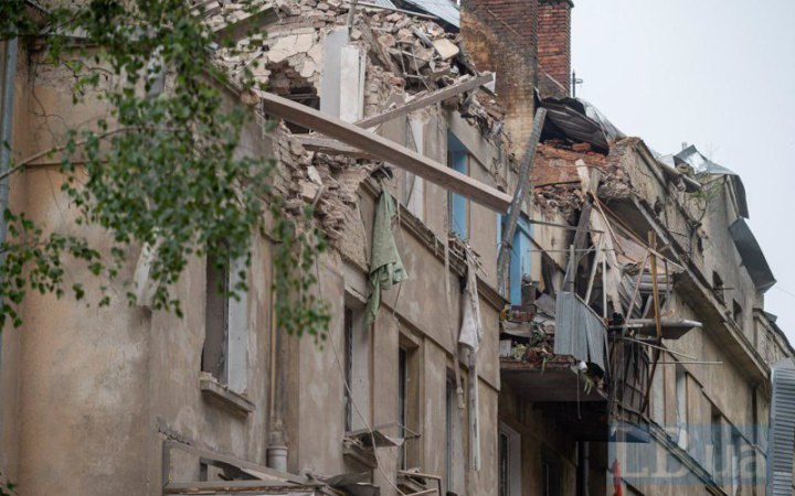 Експерти ЮНЕСКО проводять 3D-сканування зруйнованої росіянами будівлі у Львові