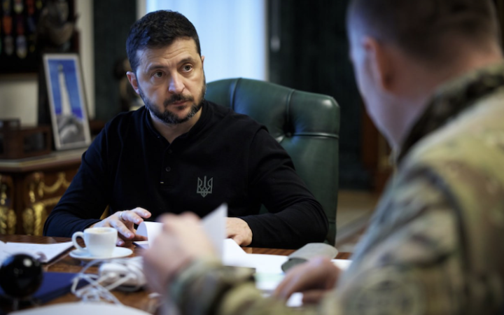 Додаткові гелікоптерні групи та відновлення енергетики: Зеленський провів Ставку