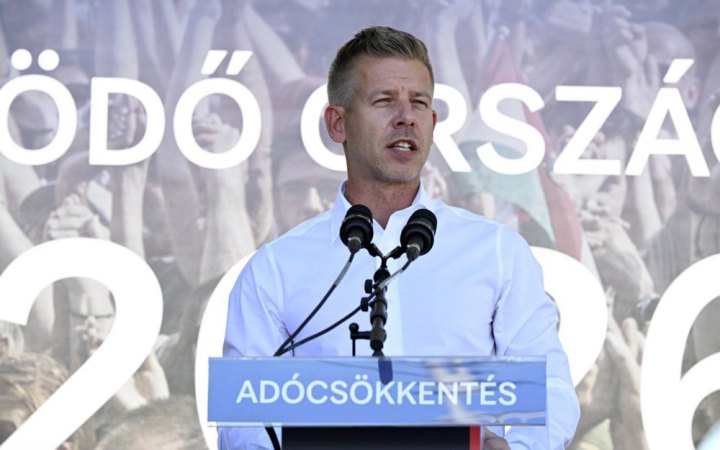 Мадяр пообіцяв розвиток дружніх стосунків із країнами-сусідами, зокрема, з Україною