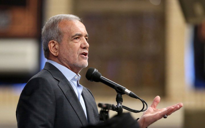 ​Президент Ірану заявив, що країна не вийде з ядерної угоди 