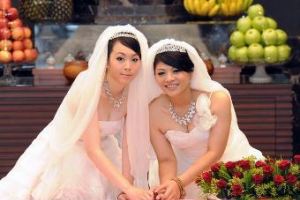 На Тайване впервые состоялась однополая буддистская свадьба