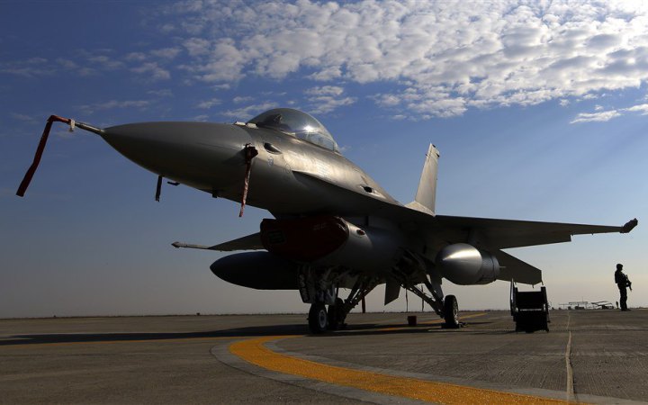 Шатдаун у США може вплинути на навчання українських льотчиків і обслуговувального персоналу на винищувачах F-16, – Пентагон