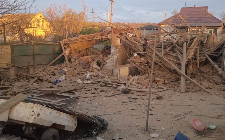 Росіяни продовжують терор Харківської області: троє людей постраждали, є жертви