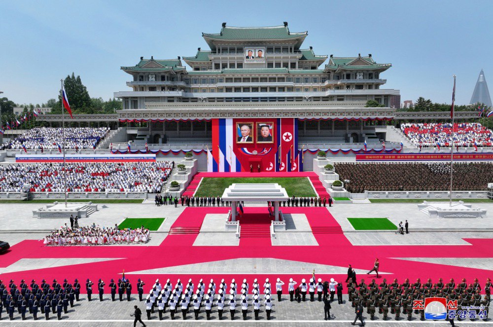  Офіційна церемонія зустрічі в Пхеньяні, 19 червня 2024 року.