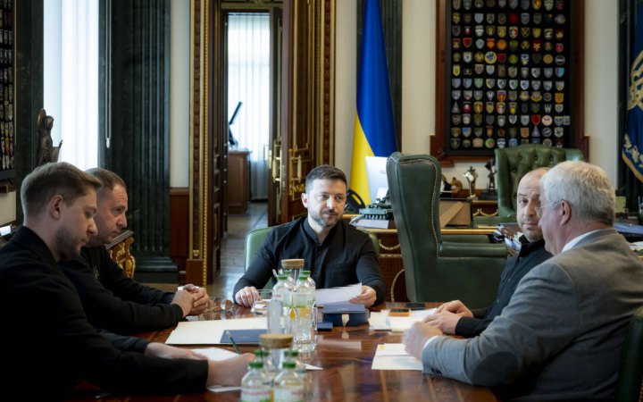 Зеленський: Україна наполягає на необхідності повного припинення вогню для збереження життів людей