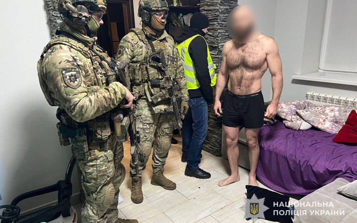 На Тернопільщині викрили наркогрупу з мережею по всій Україні. Підозри оголосили 12 людям