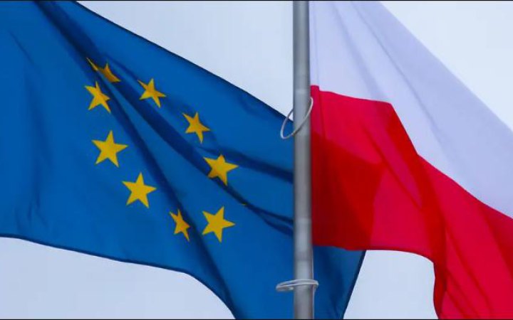 Польща вимагає розслідувати ШІ-контент із закликами до виходу з Євросоюзу