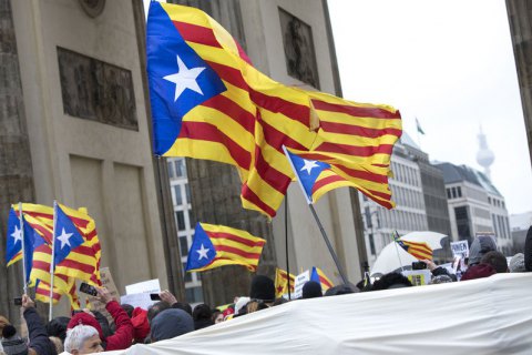 Прокуратура требует до 25 лет тюрьмы для бывших каталонских политиков 