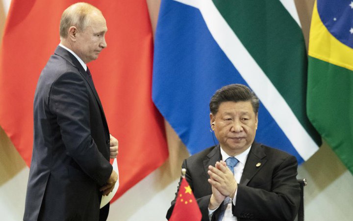​Китай продає Росії товари, необхідні їй для продовження війни проти України, – WSJ