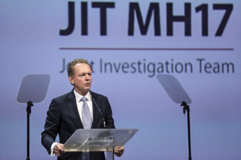 Генпрокурор Нідерландів, який очолював слідство у справі катастрофи MH17, звільнився