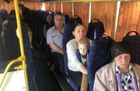 Из Луганской области эвакуировали 53 жителя