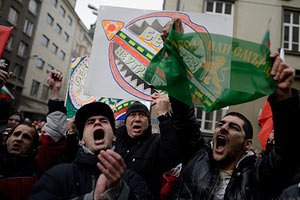 Тысячи болгар протестуют против мер экономии