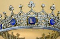 Британия запретила вывозить из страны свадебную корону королевы Виктории