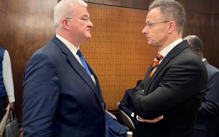 Сіярто образив Зеленського після заяви про угорські дрони в Україні. Сибіга назвав міністра прислужником Кремля