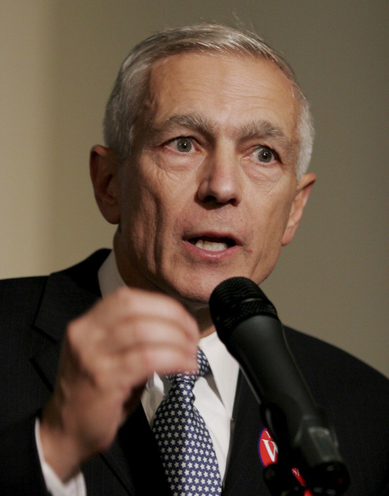 Генерал Уеслі Кларк