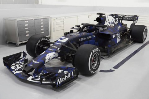 В Red Bull представили болид RB14 к новому сезону в Формуле 1
