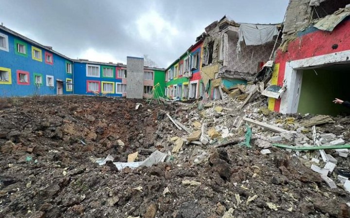 Росіяни обстріляли ракетами Дружківку: повністю зруйнований дитячий будинок