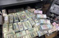 Українські та іноземні правоохоронці припинили роботу шайхрайського call-центру