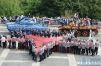 Київські школярі провели безпрецедентний флешмоб на честь Перемоги