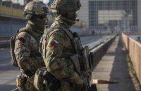 Росіяни атакували лікарню у Херсоні, постраждали люди