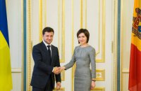 Зеленский поздравил Санду с успешным проведением парламентских выборов в Молдове 