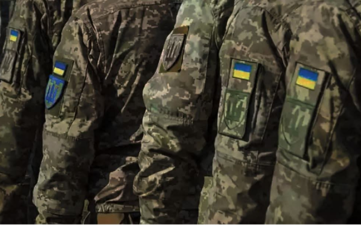 В Києві громадянин вкусив поліцейського за руку