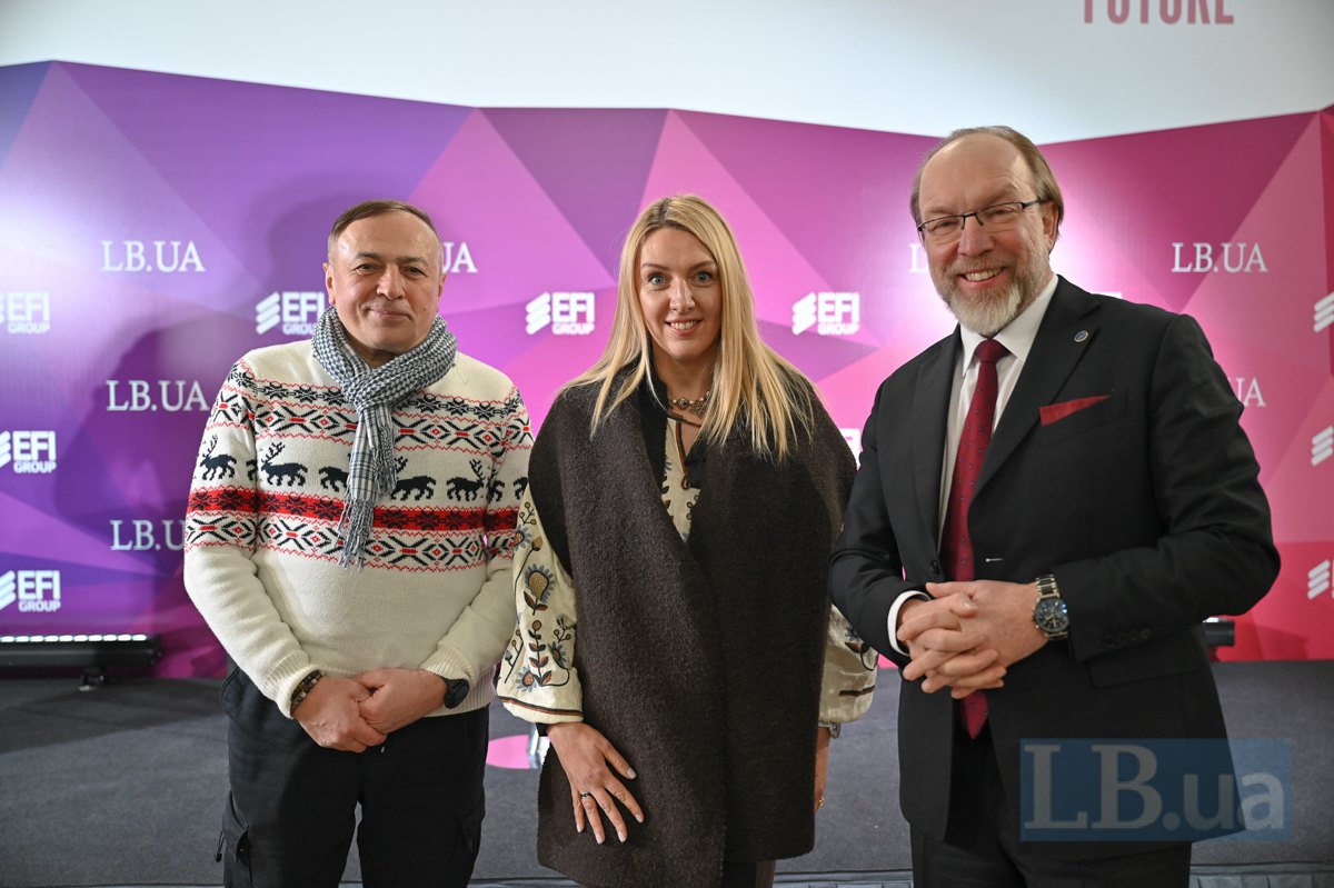 Глава ТПП Геннадій Чижиков (праворуч) і Катерина Левицька , засновниця та директорка Міжнародного центру реабілітації та нейрофізіології для дітей з інвалідністю, засновниця громадської організації «Спільнота незламних батьків» (у центрі)